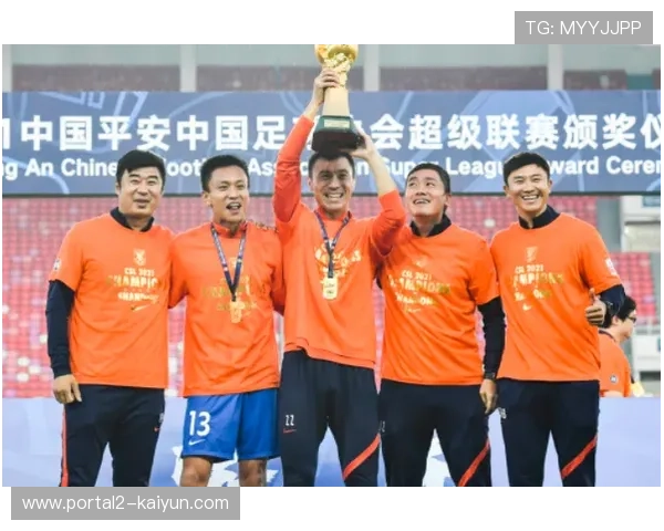 成都金牛战舰队教练李又林获评优秀教练员